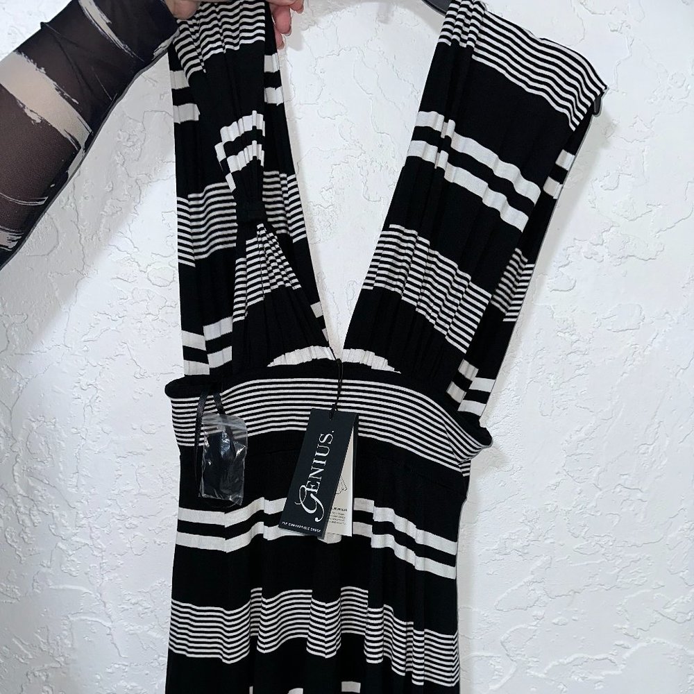 White House Black market Women's Size 4 New With Tags